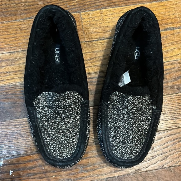 UGG Moccasins - Picture 8 of 16